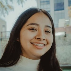 Meet your Posher, Tina